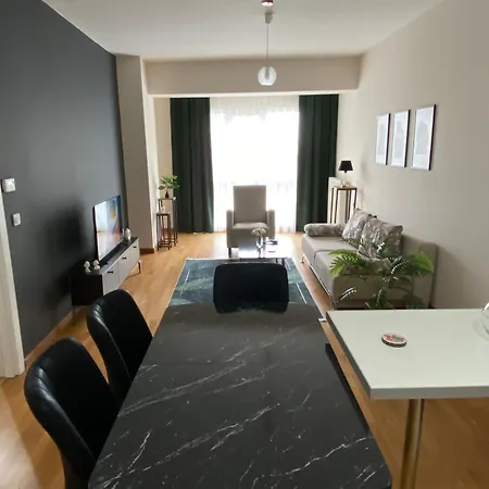 Aram Apartment *