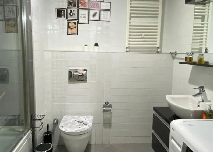 Aram * 伊斯坦布尔